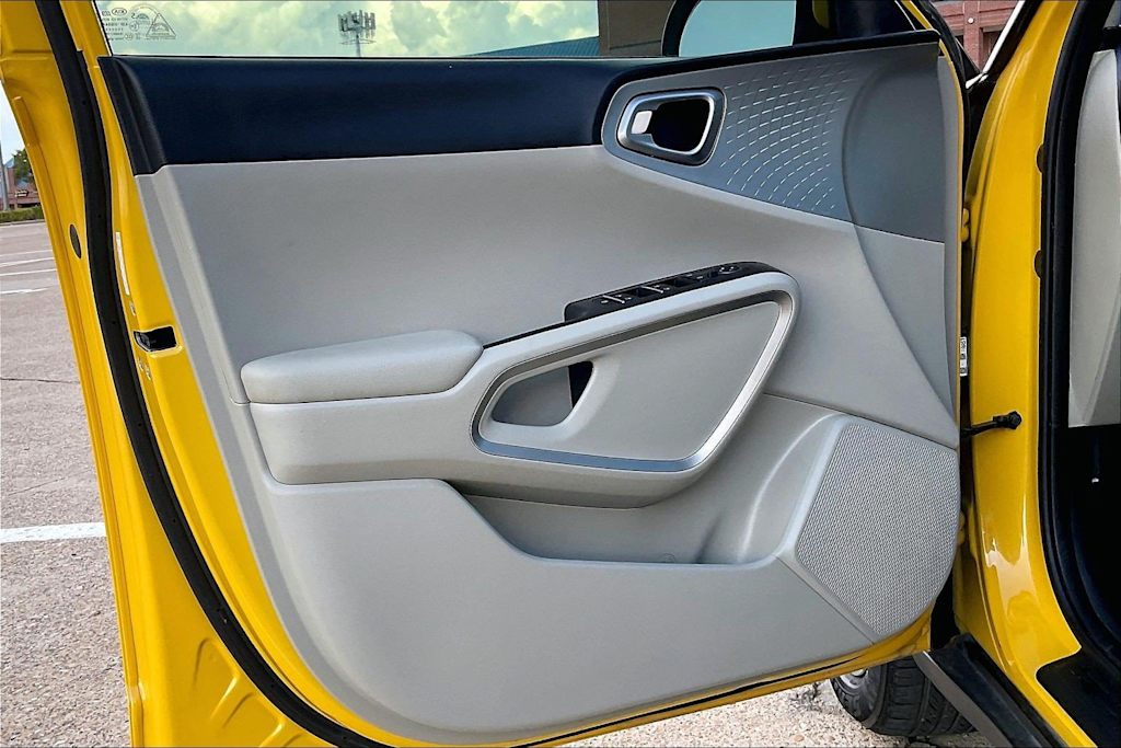 Thumbnail: 2020 Kia Soul - 26