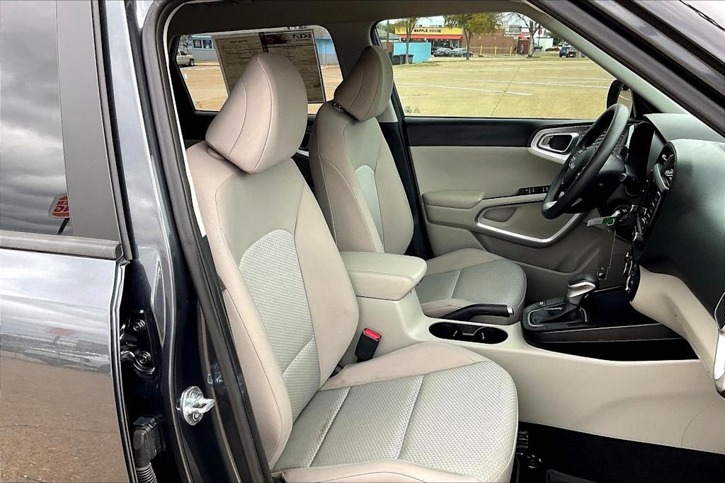 Thumbnail: 2024 Kia Soul - 12