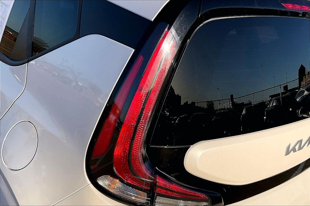 Thumbnail: 2023 Kia Soul - 7