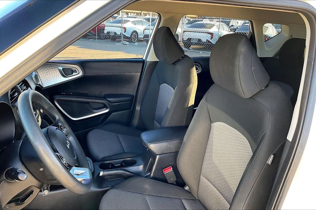 Thumbnail: 2023 Kia Soul - 11