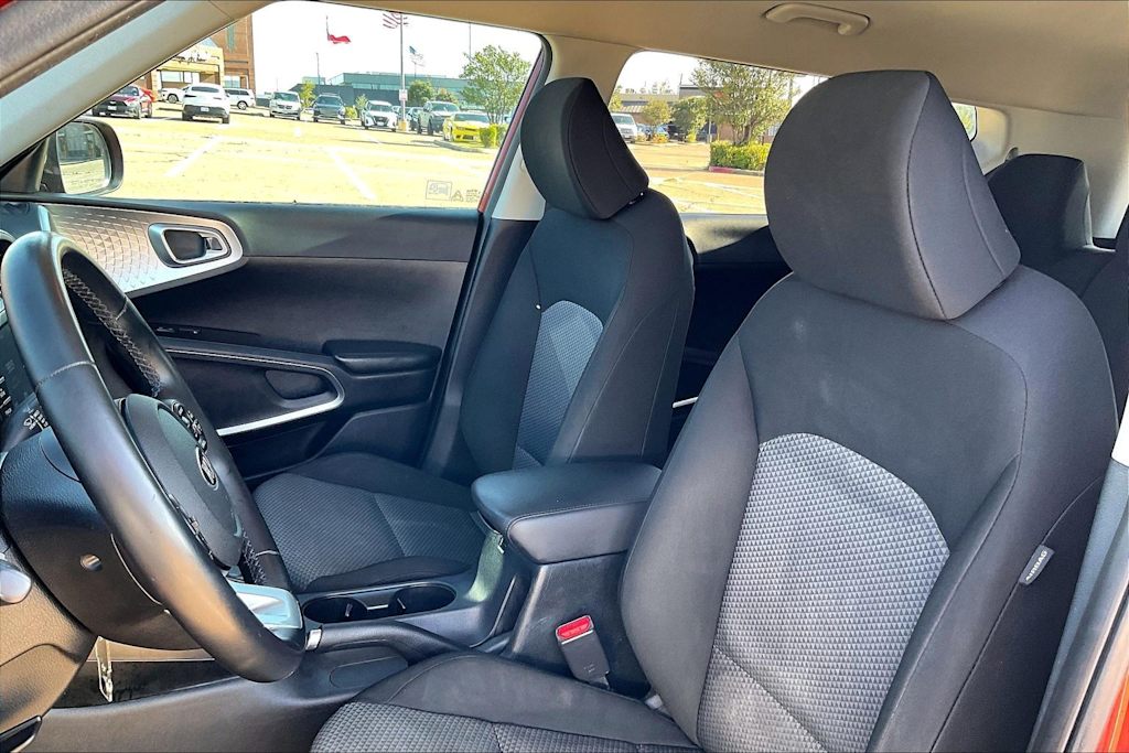 Thumbnail: 2021 Kia Soul - 10