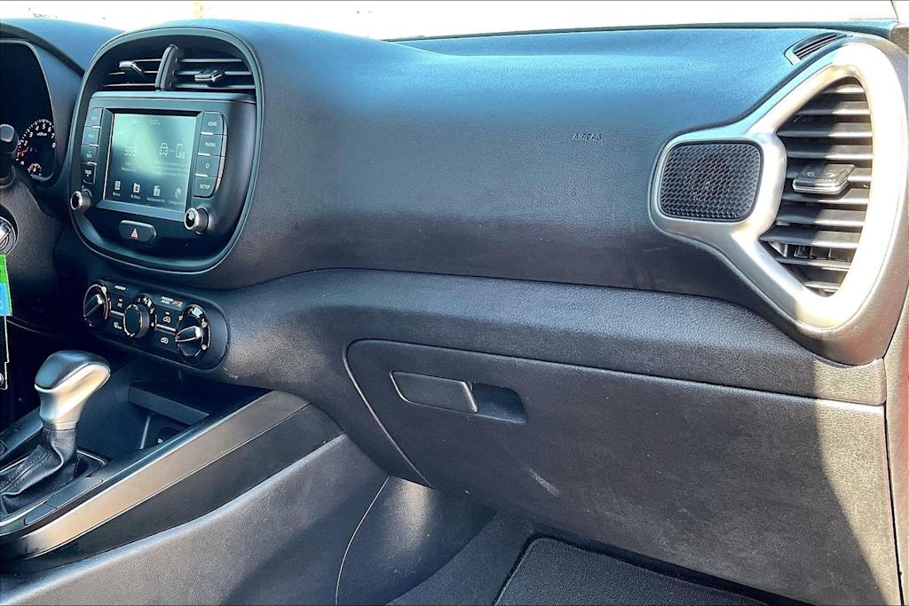 Thumbnail: 2021 Kia Soul - 23