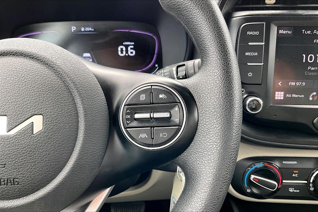 Thumbnail: 2023 Kia Soul - 25