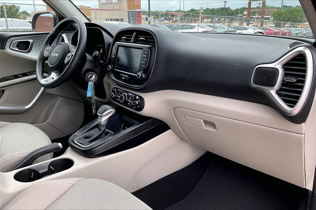 Thumbnail: 2023 Kia Soul - 14