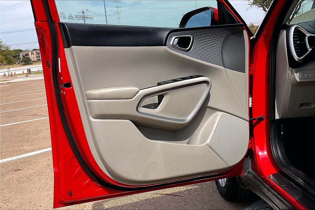 Thumbnail: 2023 Kia Soul - 26
