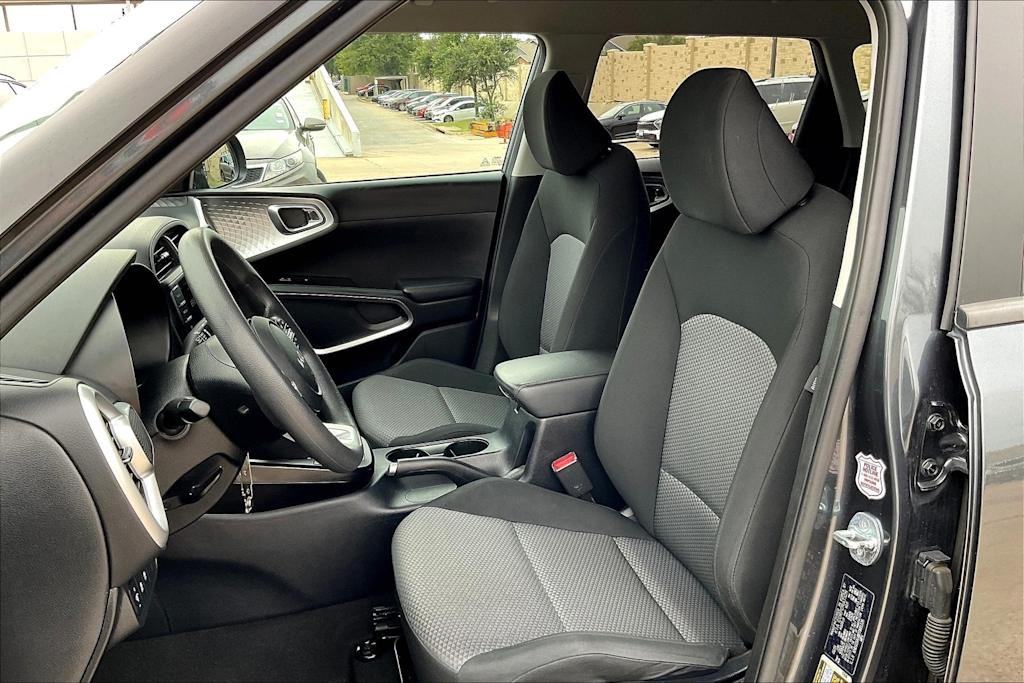 Thumbnail: 2023 Kia Soul - 9