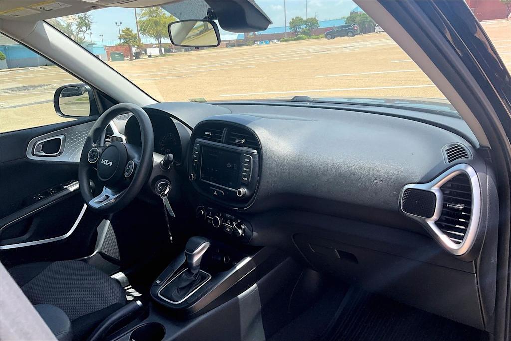 Thumbnail: 2022 Kia Soul - 13