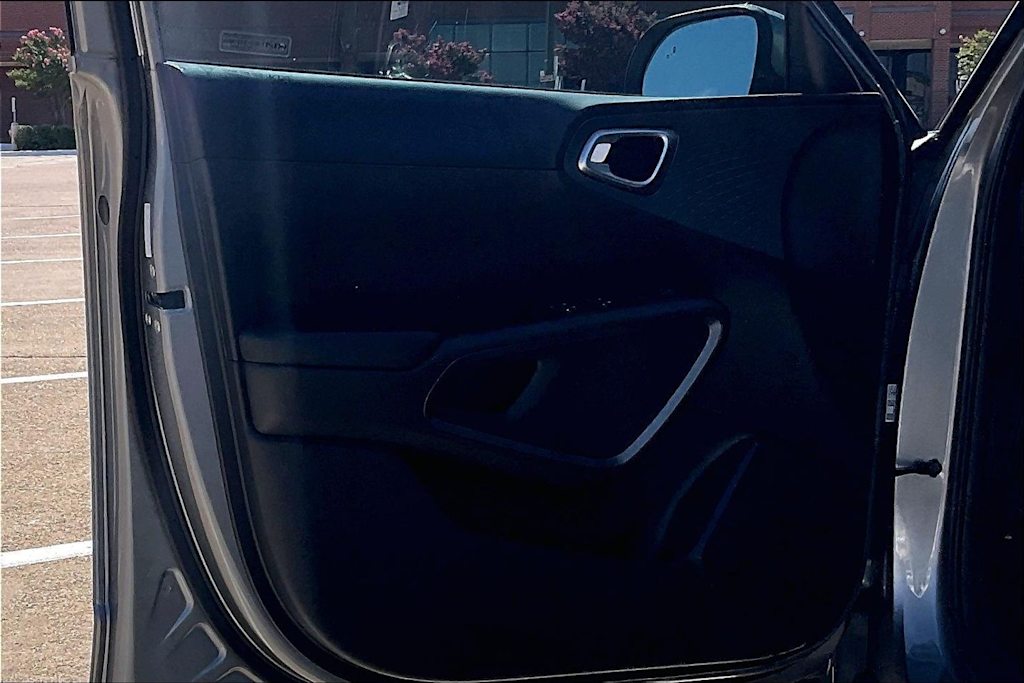Thumbnail: 2023 Kia Soul - 26
