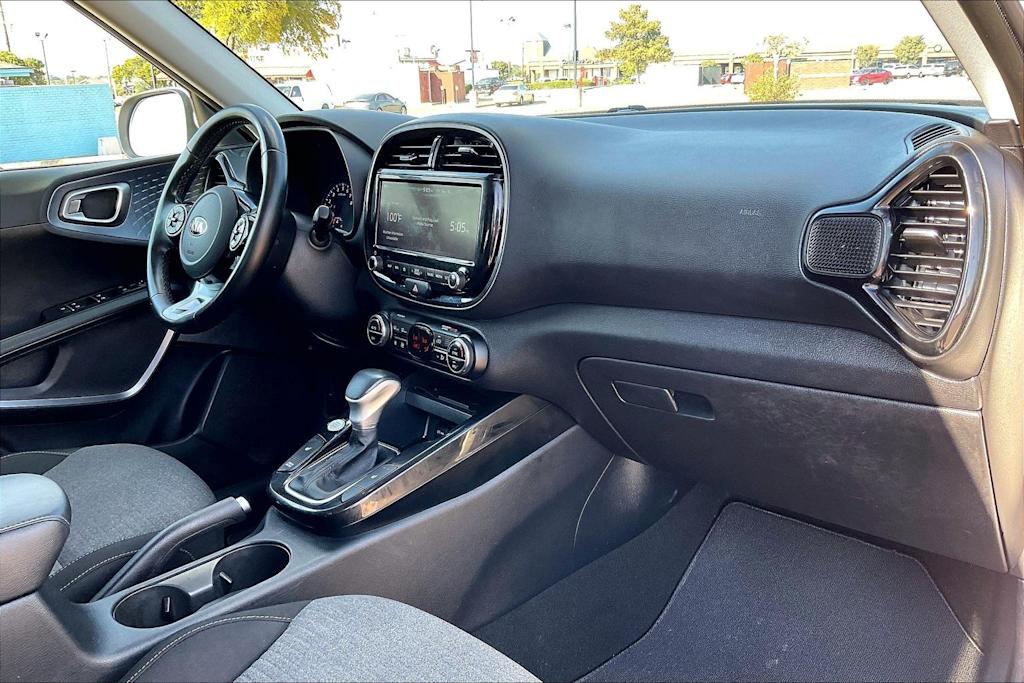 Thumbnail: 2021 Kia Soul - 14