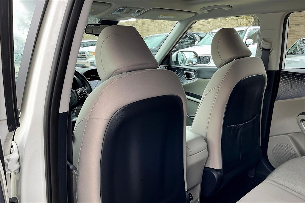 2023 Kia Soul EX 11
