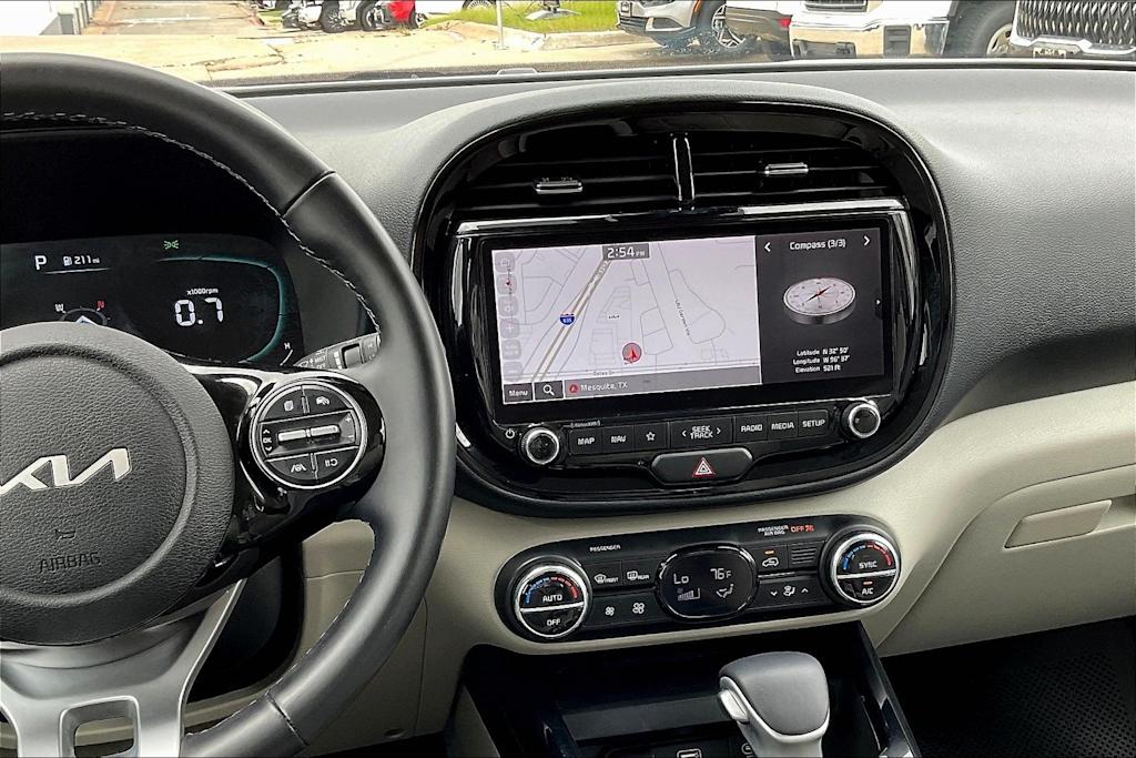 2023 Kia Soul EX 13