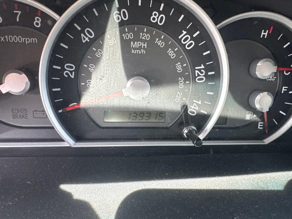 Thumbnail: 2008 Kia Sorento - 9