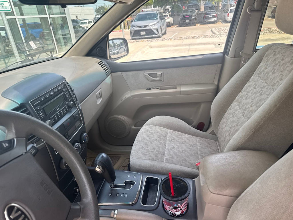 Thumbnail: 2008 Kia Sorento - 7