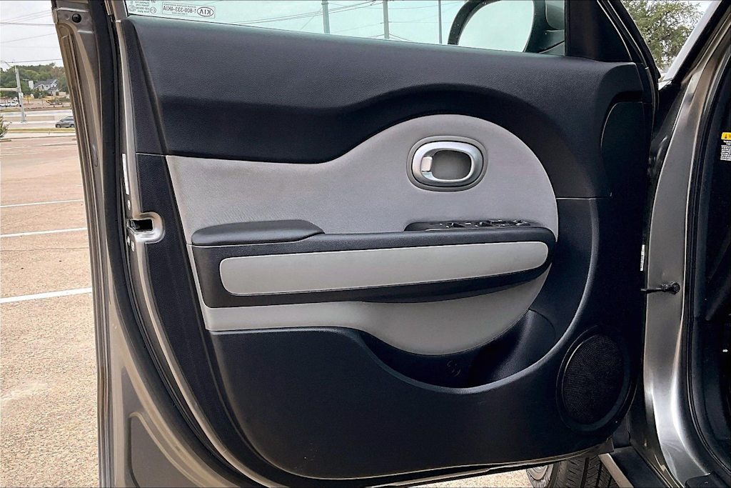 Thumbnail: 2016 Kia Soul - 24