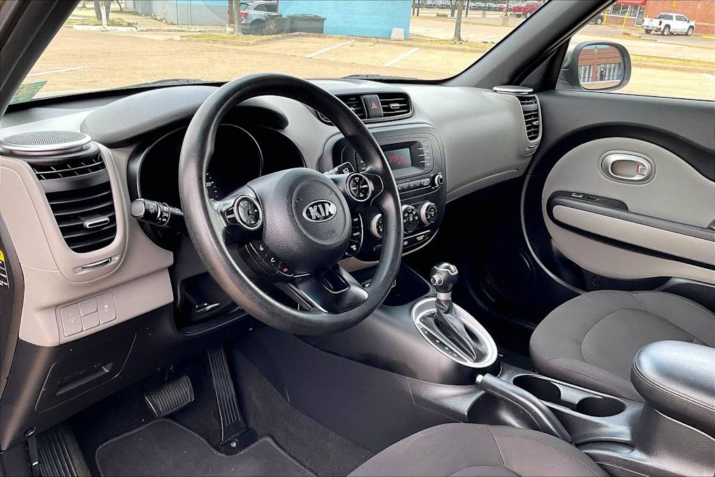 Thumbnail: 2016 Kia Soul - 2
