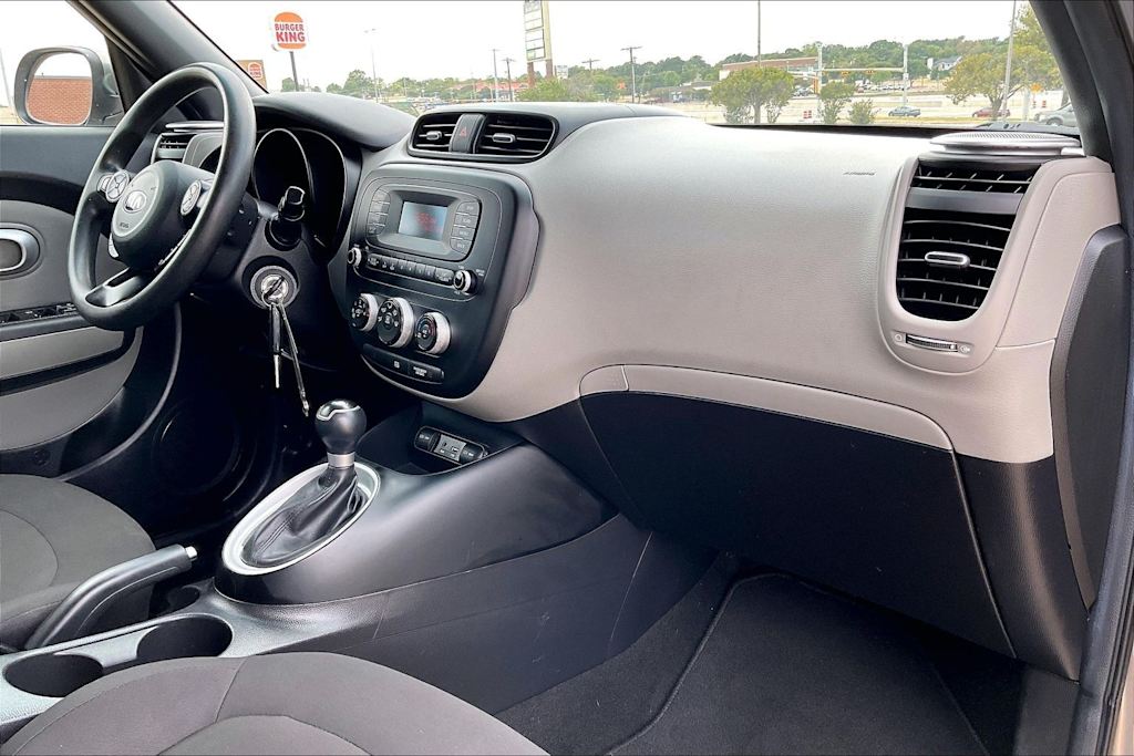 Thumbnail: 2016 Kia Soul - 21
