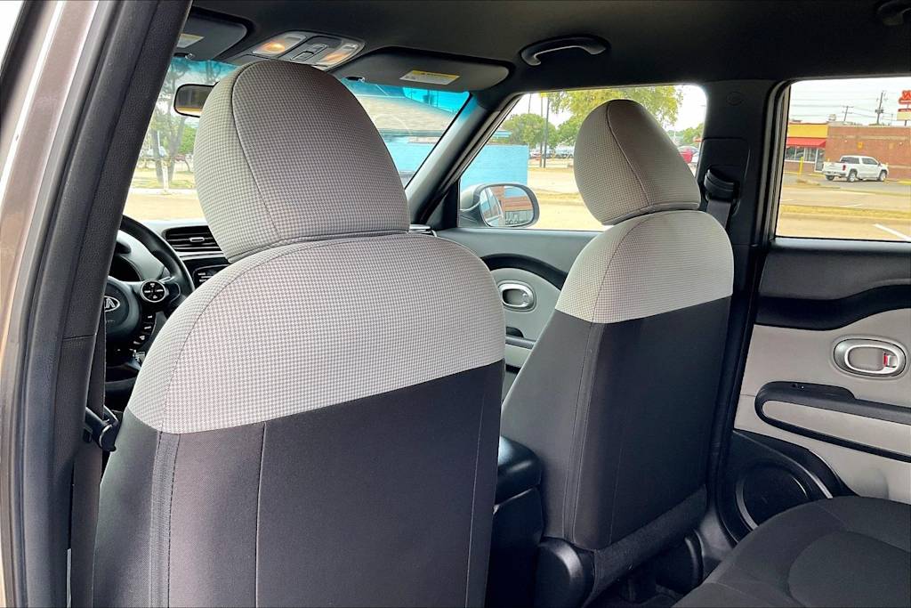 Thumbnail: 2016 Kia Soul - 11