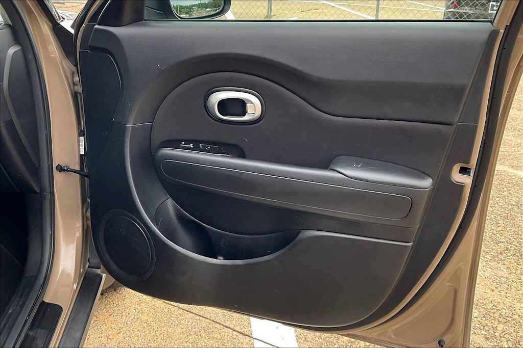 2016 Kia Soul Base 29