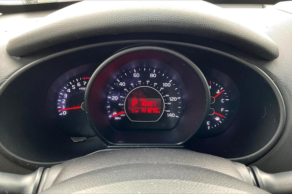 2016 Kia Soul Base 17