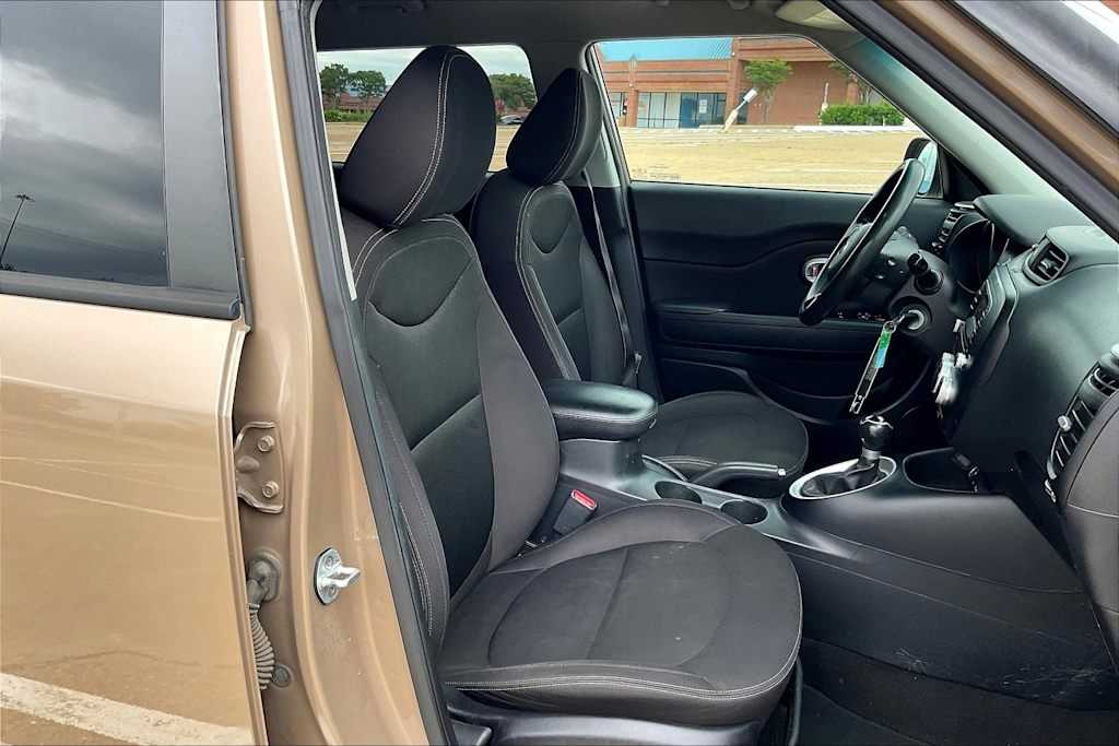 2016 Kia Soul Base 21