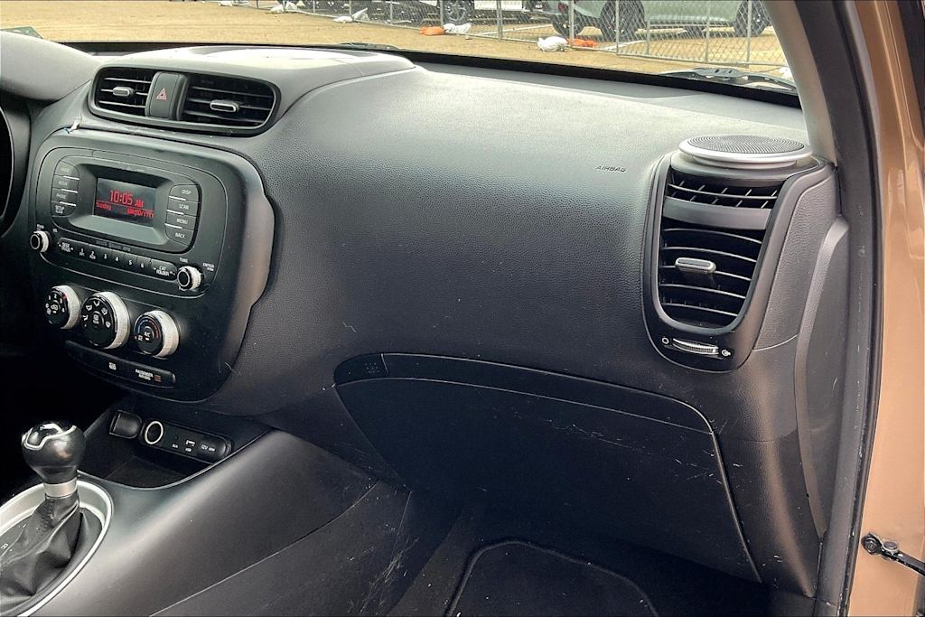 2016 Kia Soul Base 24