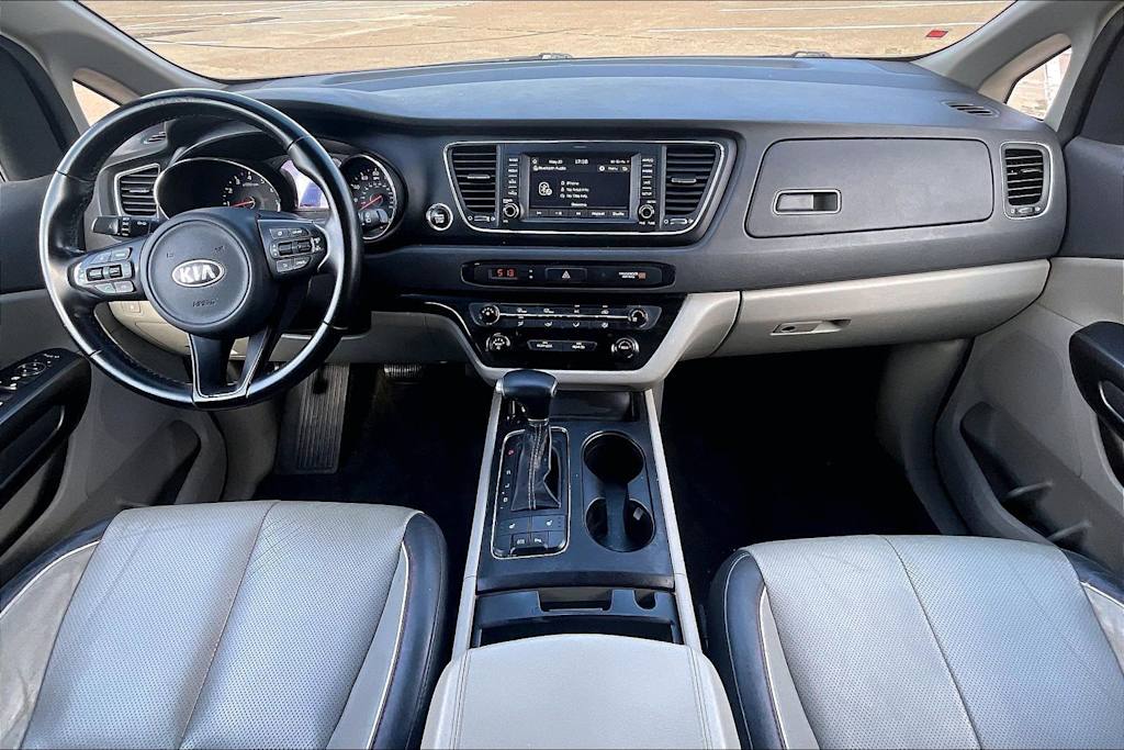 Thumbnail: 2017 Kia Sedona - 8