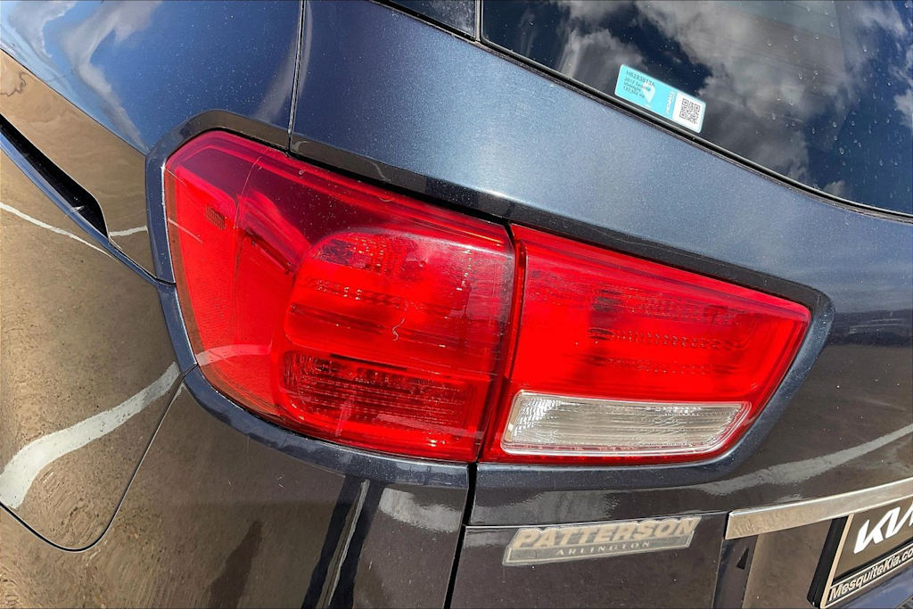 Thumbnail: 2017 Kia Sedona - 30