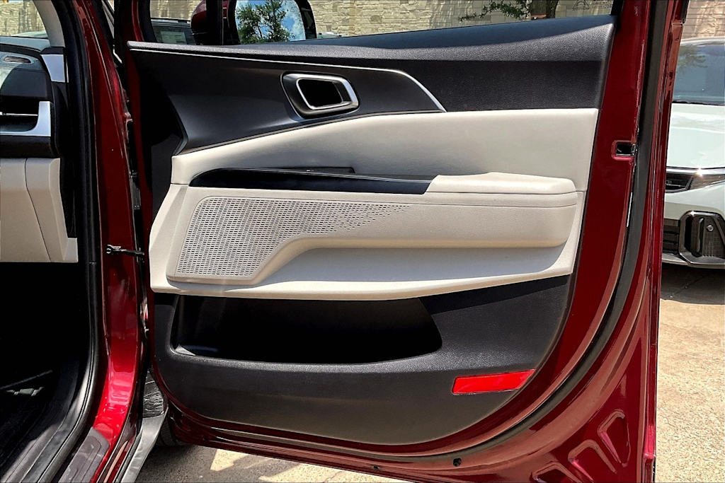 Thumbnail: 2024 Kia Carnival - 28