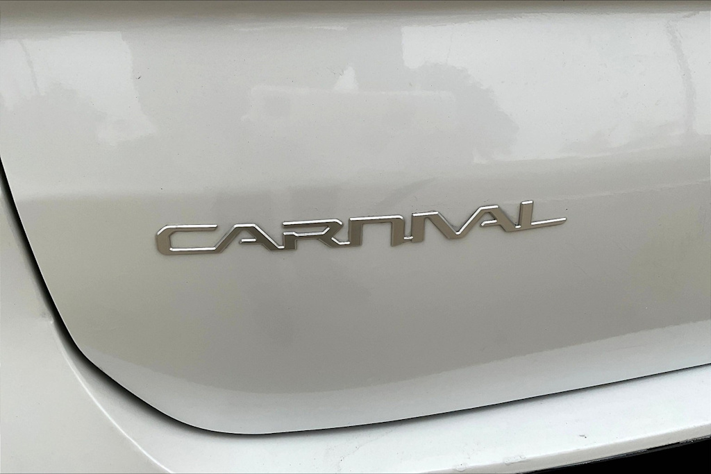 2023 Kia Carnival LX 7