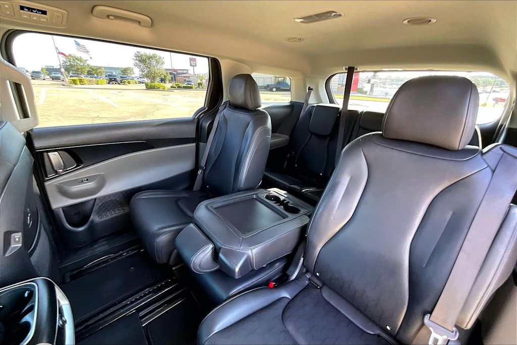 Thumbnail: 2025 Kia Carnival - 11