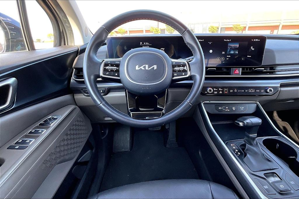 Thumbnail: 2025 Kia Carnival - 12