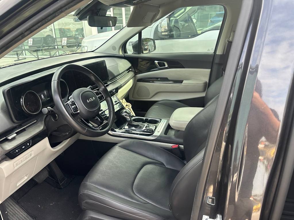 Thumbnail: 2024 Kia Carnival - 5