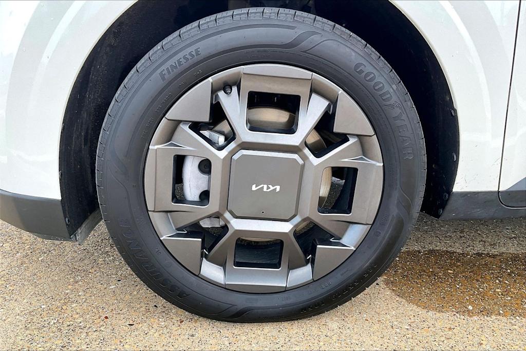 Thumbnail: 2026 Kia Carnival - 8
