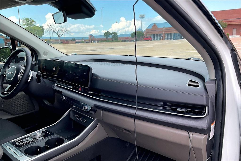 Thumbnail: 2026 Kia Carnival - 15