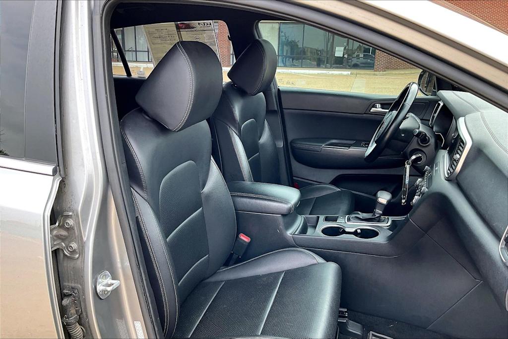 Thumbnail: 2021 Kia Sportage - 10