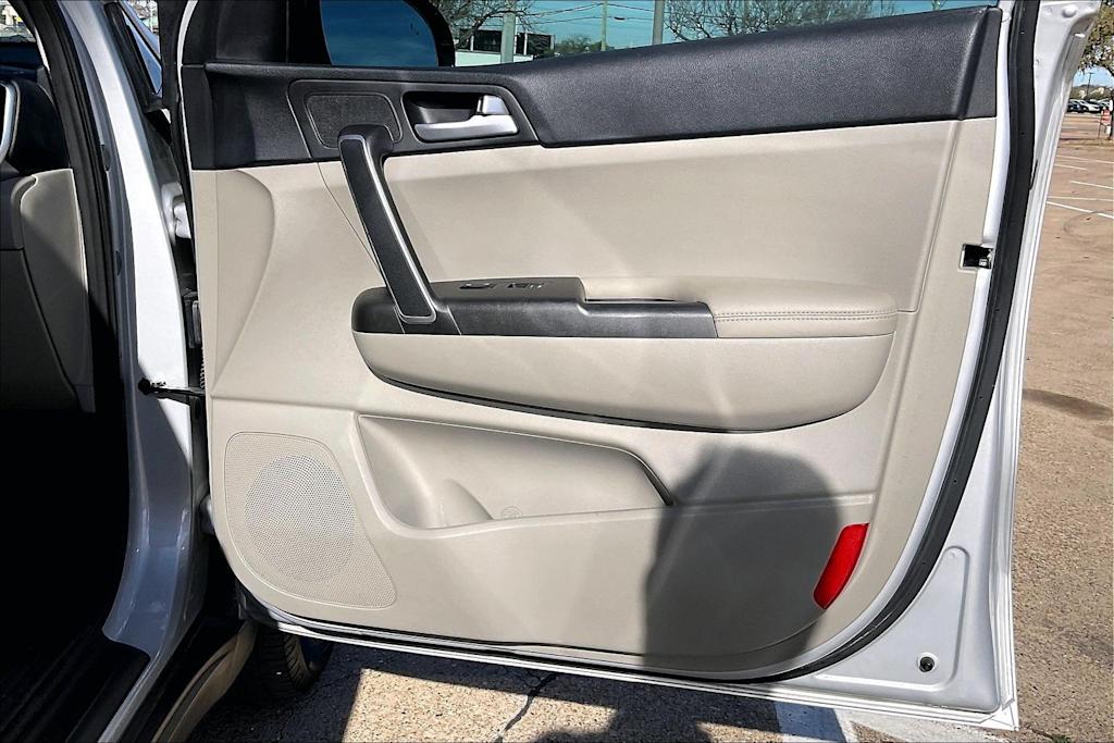 Thumbnail: 2021 Kia Sportage - 27