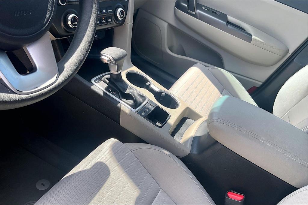 Thumbnail: 2020 Kia Sportage - 16