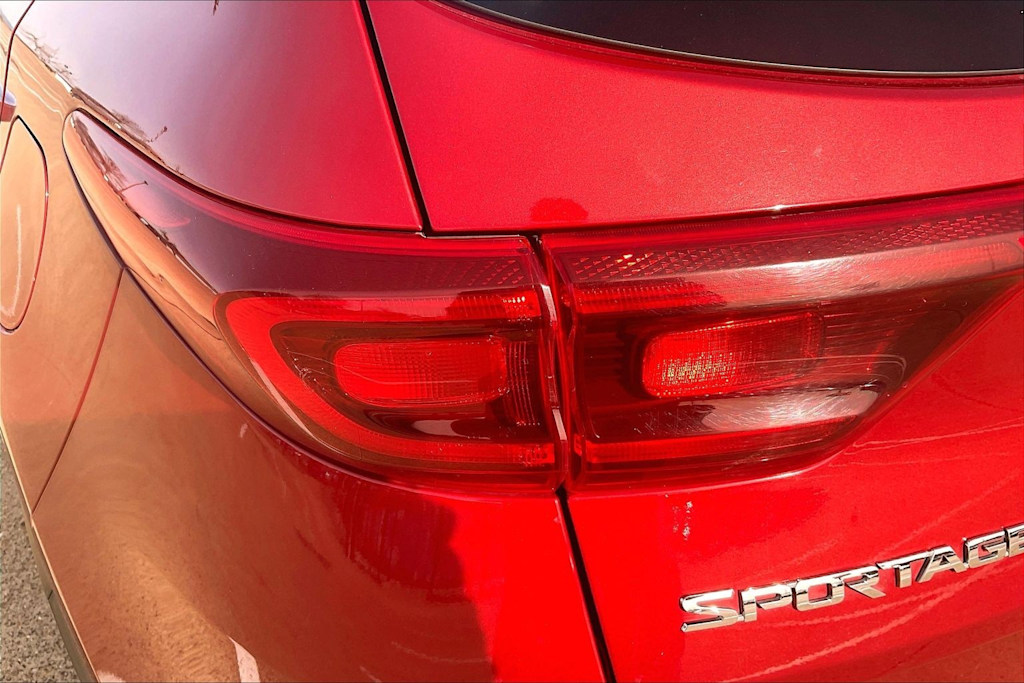Thumbnail: 2021 Kia Sportage - 32