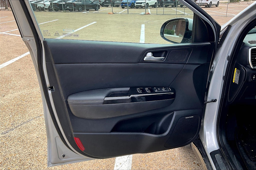 Thumbnail: 2020 Kia Sportage - 27