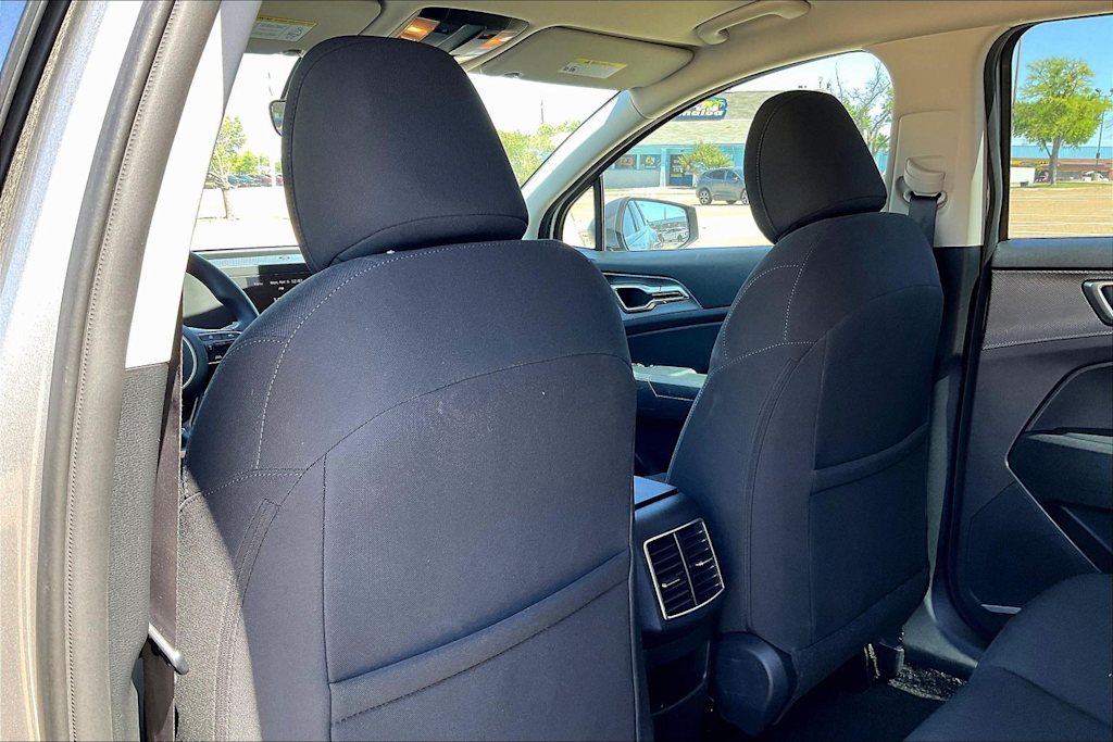 Thumbnail: 2023 Kia Sportage - 10