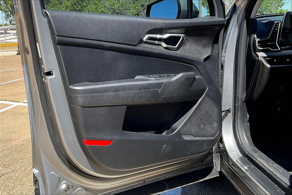 Thumbnail: 2023 Kia Sportage - 26