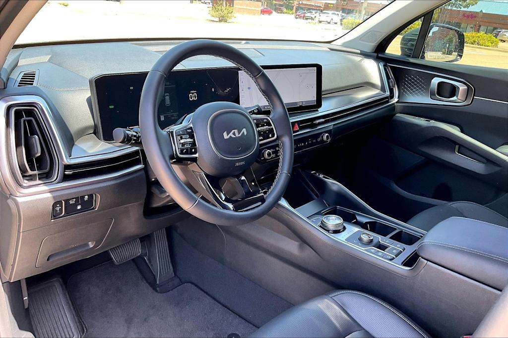 Thumbnail: 2025 Kia Sorento - 2