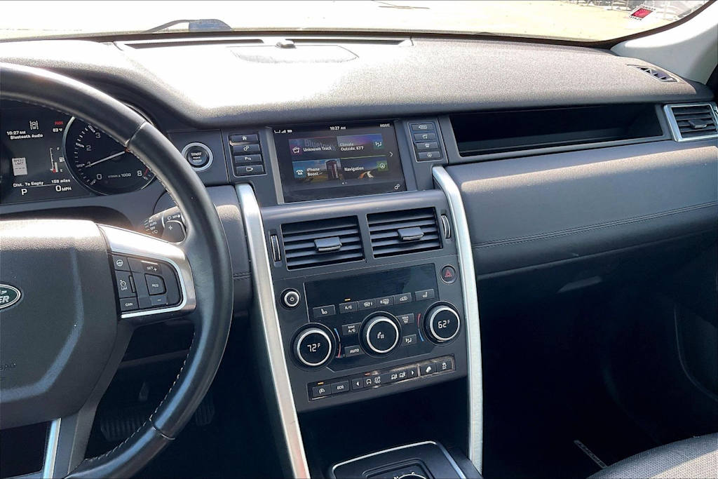 Thumbnail: 2016 Land Rover Discovery Sport - 14