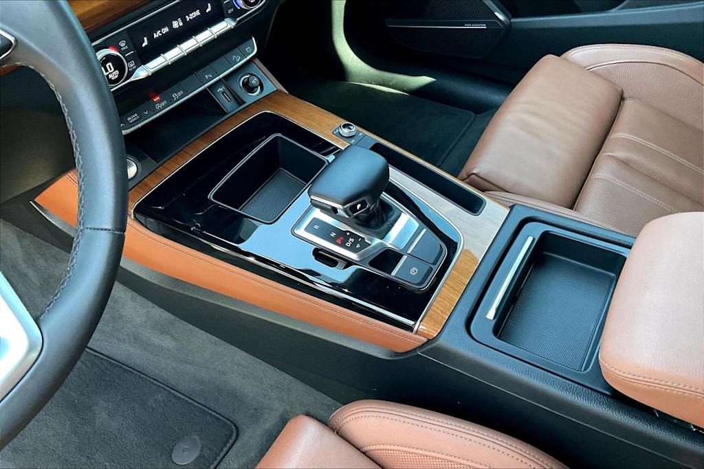 Thumbnail: 2022 Audi Q5 - 16