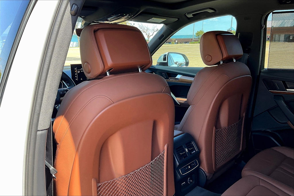 Thumbnail: 2022 Audi Q5 - 13