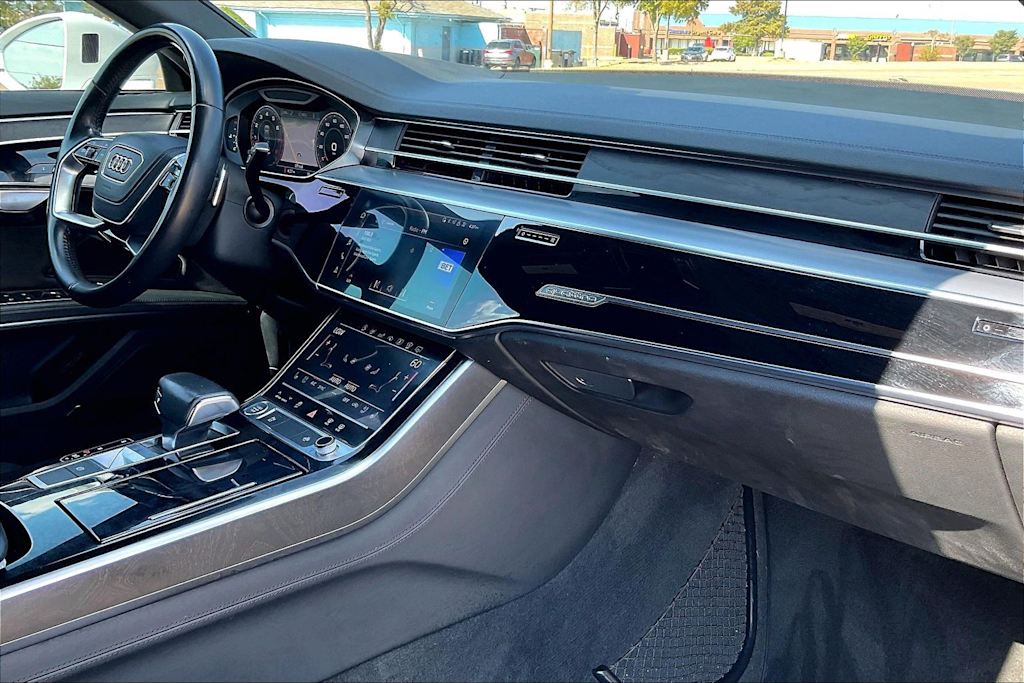 Thumbnail: 2019 Audi A8 - 15