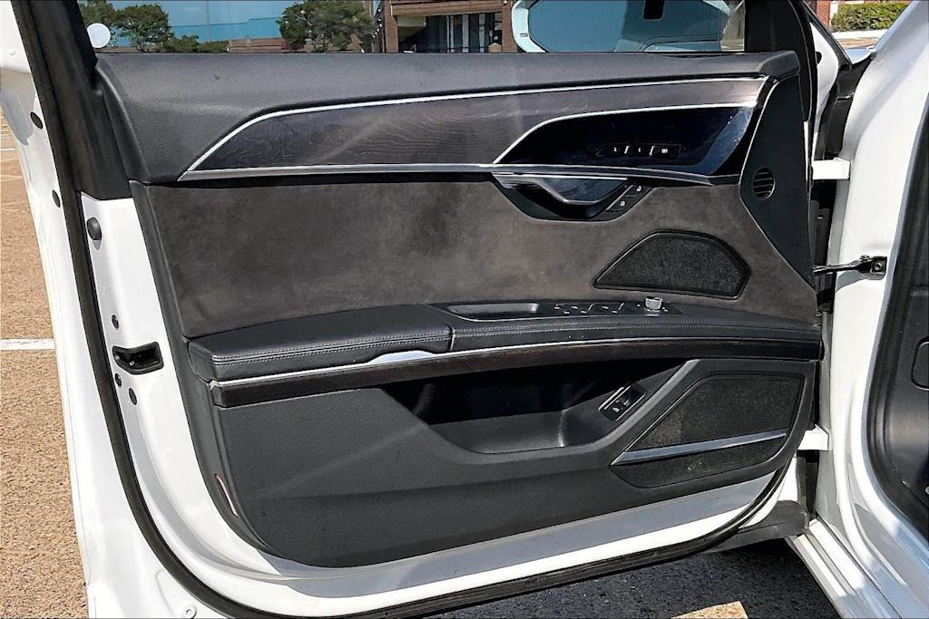 Thumbnail: 2019 Audi A8 - 27