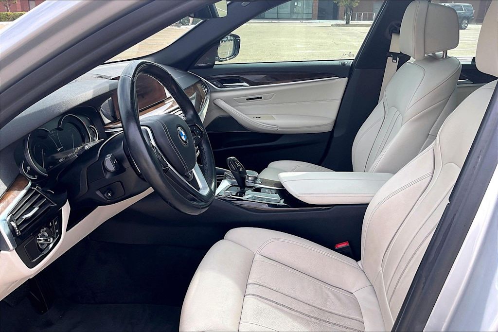 Thumbnail: 2019 BMW 5 Series - 10