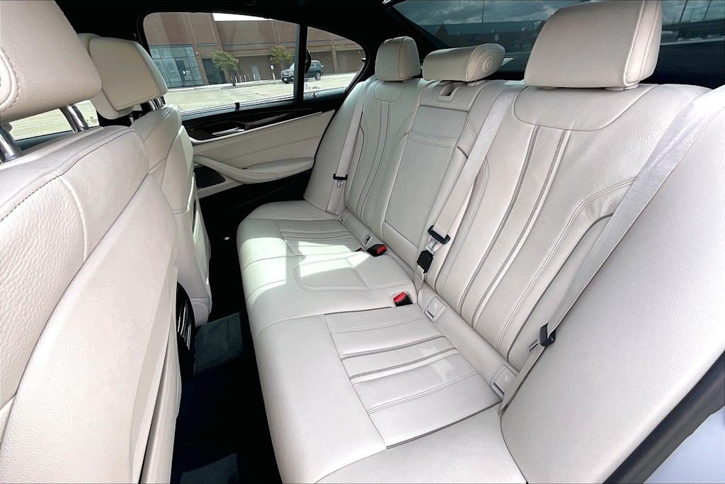 Thumbnail: 2019 BMW 5 Series - 28