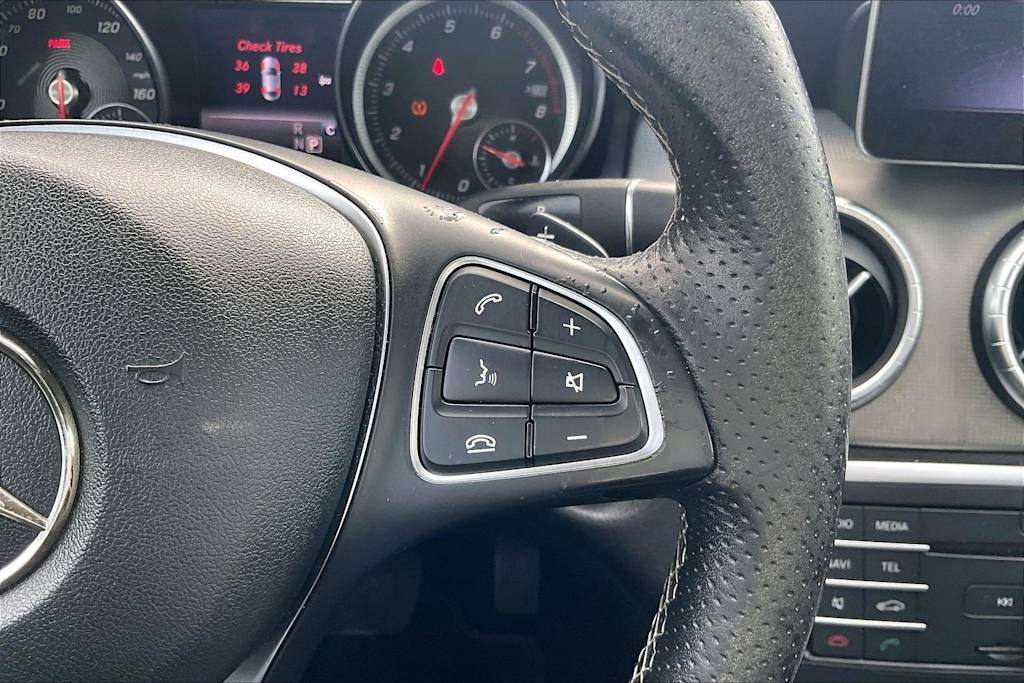 Thumbnail: 2018 Mercedes-Benz CLA - 24